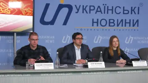 Только в сочетании инклюзивности и легальности мы сможем получить легитимную конституционную реформу, - эксперты МЦПИ