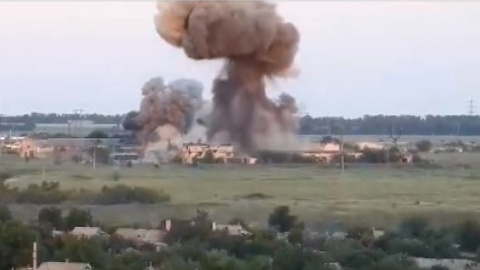 Бойовики обстрілюють цивільні об'єкти. Скріншот відео 24 ОМБр