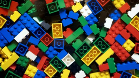 Lego разрешила использовать свой конструктор в политических целях