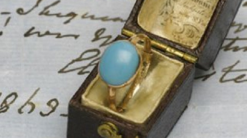 Кольцо Джейн Остин с бирюзой. Фото с сайта Sotheby's