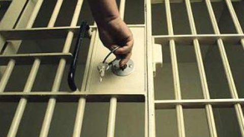 Помилково строк "відсиджування" для одного з братів збільшився.