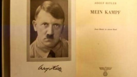 Впервые за 70 лет началась продажа запрещенной книги Гитлера "Майн Кампф"