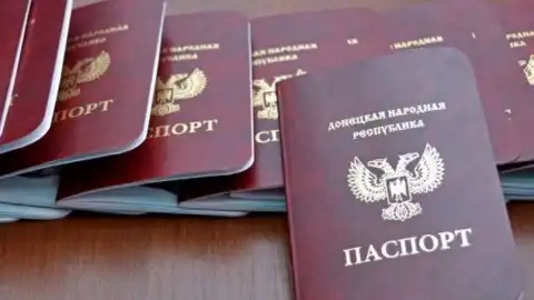 Не Сбербанком единым. Минимум 2 российских банка с украинскими "дочками" принимают паспорта "ДНР"