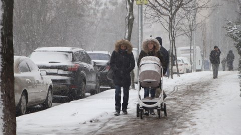 С середины ноября погода ухудшится, прогнозирует Владимир Деркач. 