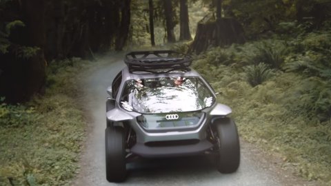 Audi AI:TRAIL. Скріншот - Youtube, Audi