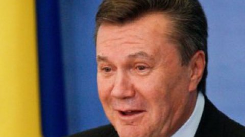 "Не шльопати язиком": добірка ляпів, конфузів і обмовок Віктора Януковича