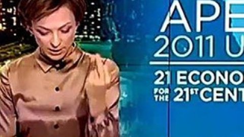 Ліманова стверджує, що непристойний жест адресувала операторам.