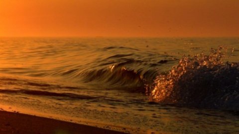 Світанок на Чорному морі. Фото: facebook.com/avgusew