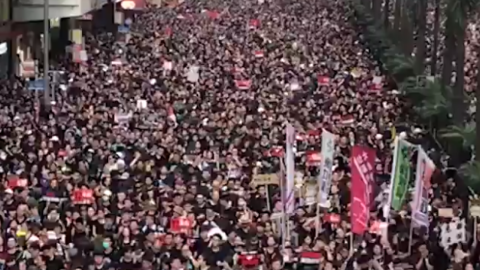 У Гонконзі пройшли акції протесту за участю двох мільйонів осіб