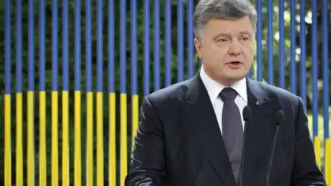 ​Петр Порошенко: От горечи утраты Крыма до обманчивой сладости продажи Roshen. Основные тезисы пресс-конференции Президента