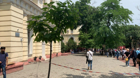 Беспорядки в Одесском медуниверситете. Фото: Думская
