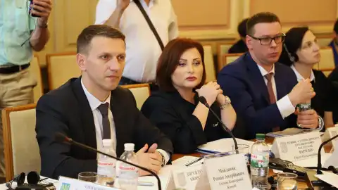 "Может, кто-то не заметил, что крыша ушла?" Депутаты занялись кадровыми чистками в Госбюро расследований
