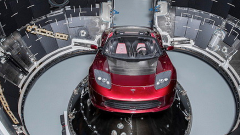 Автомобиль TESLA ROADSTER / FALCON 9H получил номер 43205. Фото: flickr.com/photos/spacex