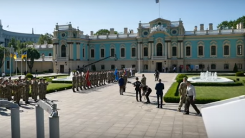 Відео дня: генеральна репетиція інавгурації Президента біля Верховної Ради