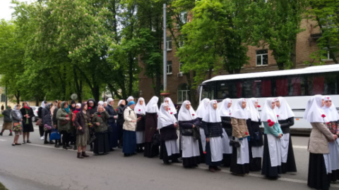 Хресна хода 9 травня в Києві. Фото: 112