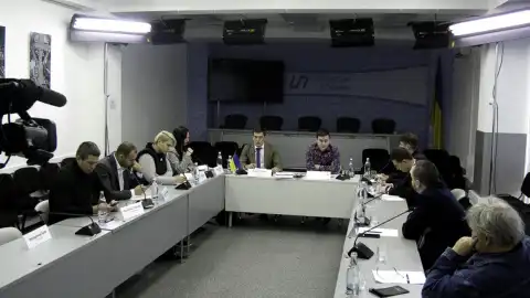 13.11.17 11:00 Круглий стіл: "Хто з українських політиків завершить політичну кар’єру до наступних виборів?"