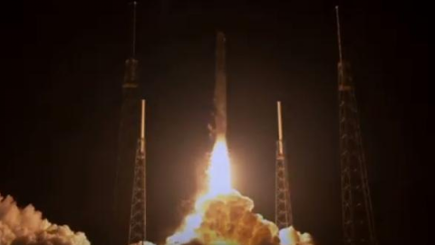 Запуск SpaceX ракети з кораблем Cargo Dragon. Фото: SpaceX/Твіттер