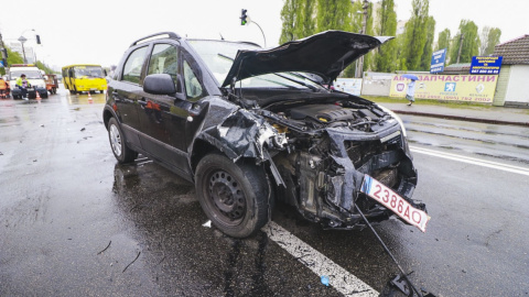 На Дарниці в Києві зіткнулися Suzuki і Fiat, постраждали двоє дітей