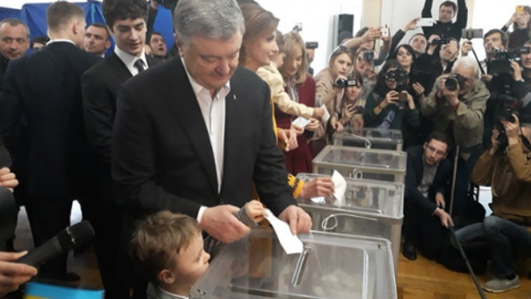 Порошенко проголосував у 2-му турі виборів Президента