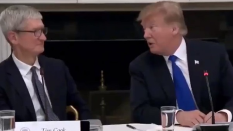 Трамп забув прізвище глави Apple Тіма Кука і назвав його Тім Еппл