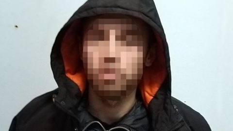Фігуранта затримали в порядку статті 208 Кримінально-процесуального кодексу України. Фото: Нацполіція