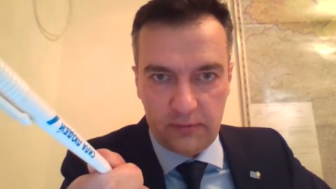  Гнап пообіцяв повернути зазначені кошти проекту "Слідство.Інфо" у безготівковій формі. скріншот відео