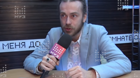 Децл розповів про своє ставлення до творчості та життєві  позиції.Скріншот youtube/Муз-ТВ