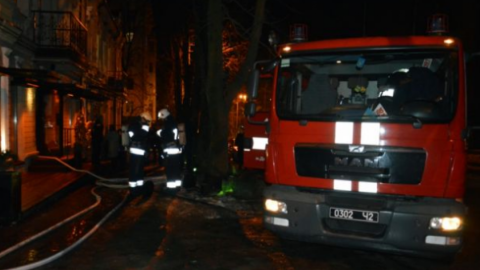У Дніпрі невідомі підпалили кав'ярню з відвідувачами: є постраждалі