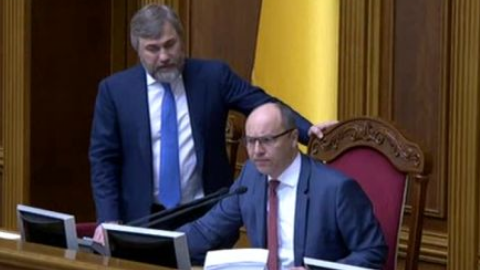 Відійди від мене, нечисть: між Парубієм і Новинським стався конфлікт