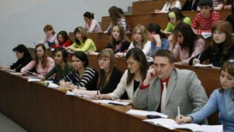 Сьогодні в студентів свято.
