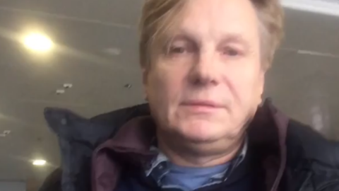 Російський співак заявив, що його не впустили в Україну через відсутність грошових коштів