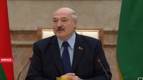 Лукашенко заявив, що Росія хоче зруйнувати Білорусь