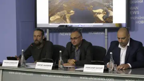 "Экопарк Осокорки" требует ввести мораторий на застройку рекреационных территорий южных Осокорков до решения суда о законности их аренды