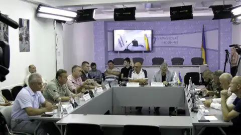 03.08.18 11:00 Прес-конференція: "Народний суд над колишньою верхівкою  Донбасу  і  Криму"