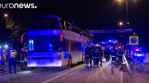 Водителя автобуса, попавшего в ДТП под Будапештом, взяли под арест