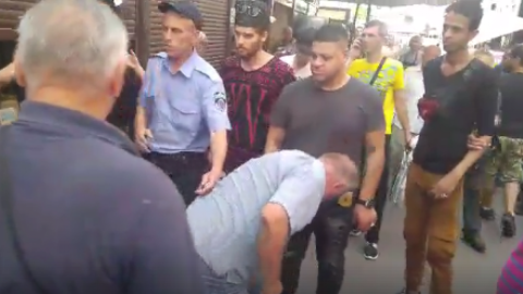 Відеозапис інциденту переглянули вже понад 122 тисяч користувачів мережі. Скріншот відео.
