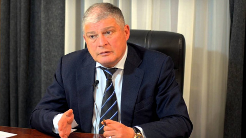 На думку Євгена Червоненка, в Україні ніхто не розуміє, що держава може розлетітися на шматки. Фото: www.youtube.com