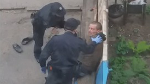 Приводом для розслідування стало відео, яке мешканець Сум зняв 13 травня з вікна своєї квартири. Скриншрт відео.