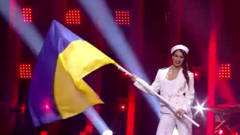 Прямую трансляцию можно посмотреть на сайте Українських Новин.

 скриншот видео. 