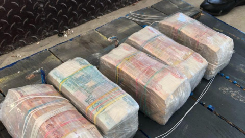 Загальна сума валюти за курсом НБУ і вартості машини становить близько 6,7 млн гривень. Фото: dpsu.gov.ua