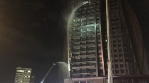 У будівлі Trump Tower в столиці Азербайджану спалахнула друга пожежа за день