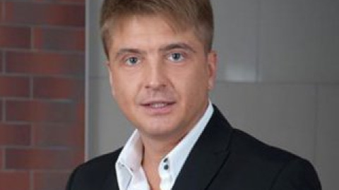 Продюсер певца Витаса Сергей Пудовкин.