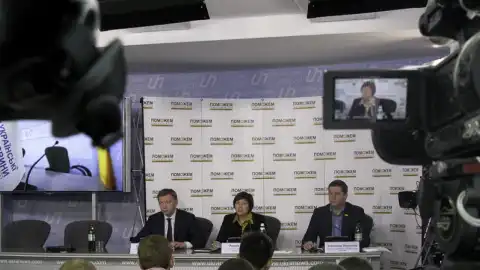  2.03.17 14.00 Пресс-брифинг: "Ситуация с блокированием гуманитарной помощи Штаба Рината Ахметова и объектов инфраструктуры футбольного клуба "Шахтер" в Донецке"