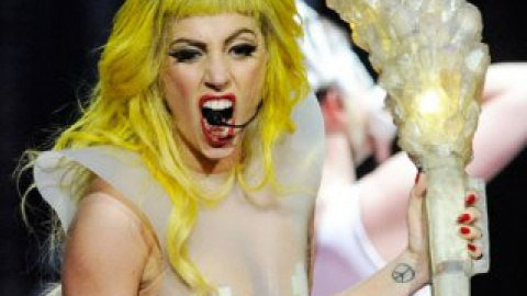 На шоу Lady GaGa в Джакарте было продано около 50 тысяч билетов.