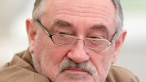 Президент установил размер премии им. Довженко на 2012 год 100 тыс. гривен.