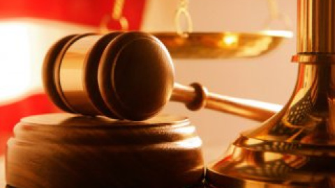Суд ухвалив, що травма була отримана під час робочої поїздки, і тому роботодавець зобов'язаний виплатити компенсацію.