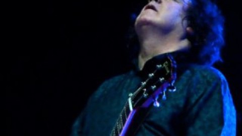 Музиканти Thin Lizzy висловили співчуття із приводу смерті Мура.