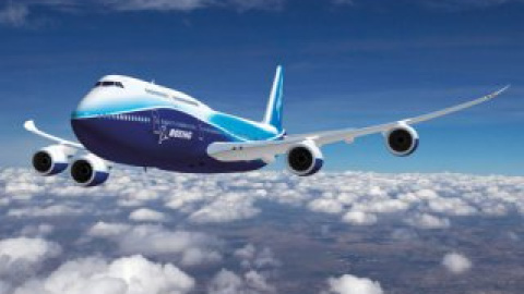 Boeing 747 сбился с курса.