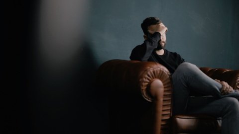 Похмілля буде незалежно від того, як ви будете чергувати напої. Фото: pixabay
