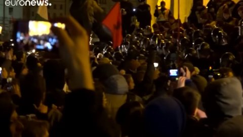 "Рабський закон": в Будапешті протестують проти збільшення ліміту понаднормової роботи з 250 до 400 годин